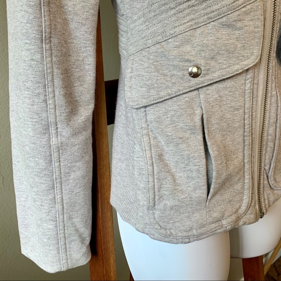 SOLD!! LULULEMON | Quilted Zip-Up Athletic Jacket - Picture 8 of 14